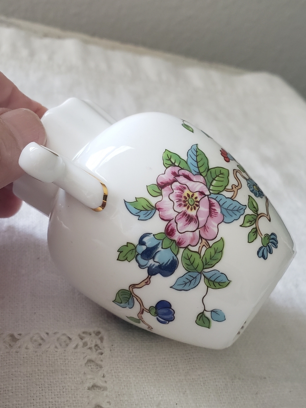 vintage Aynsley Pembroke miniature vase - Picture 6 of 13